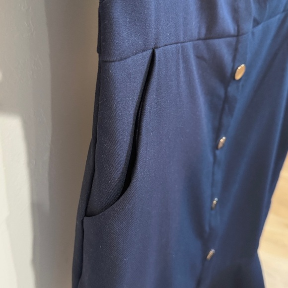 LOFT Navy Button-Front sleeveless dress with pockets. - Picture 4 of 6
